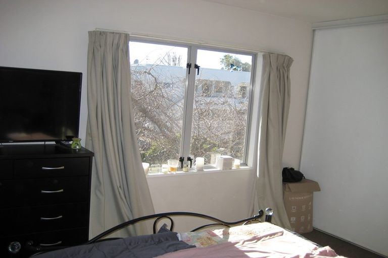 Photo of property in 2/4 Melrose Street, Christchurch Central, Christchurch, 8013