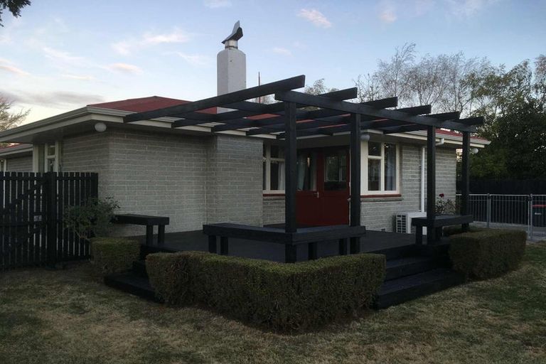 Photo of property in 1 Longden Street, Darfield, 7510