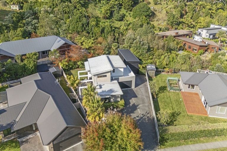 Photo of property in 13 Fernbrook Drive, Hurworth, New Plymouth, 4310
