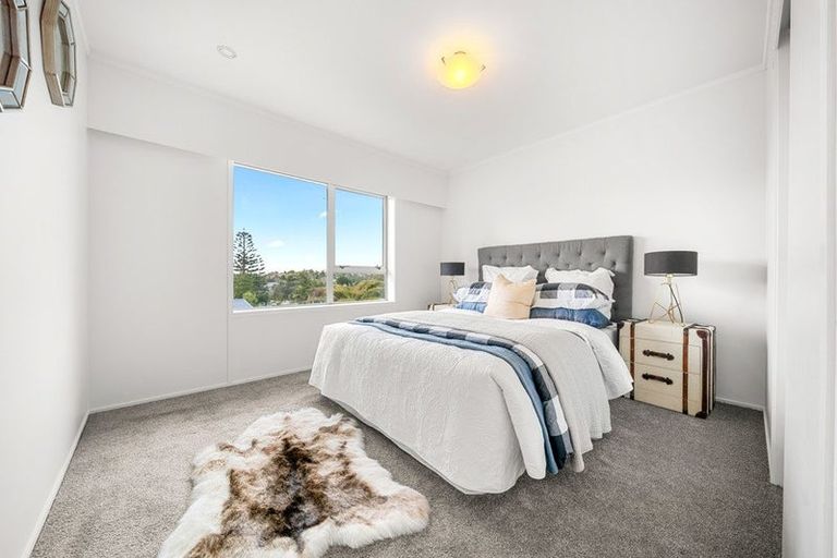 Photo of property in 1/24 Stredwick Drive, Torbay, Auckland, 0630