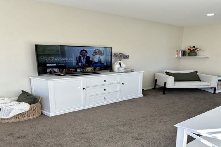 Photo of property in 36 Condell Avenue, Papanui, Christchurch, 8053