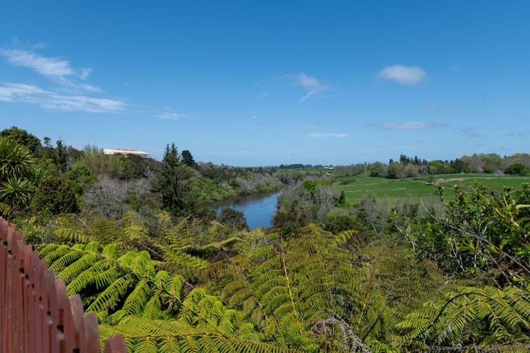 Photo of property in 38 Silva Crescent, Riverlea, Hamilton, 3216