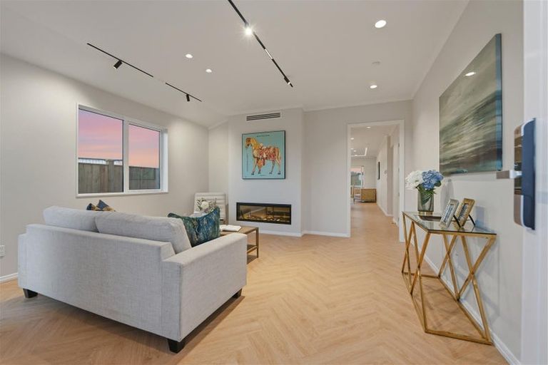 Photo of property in 9 Toporoa Street, Karaka, 2113