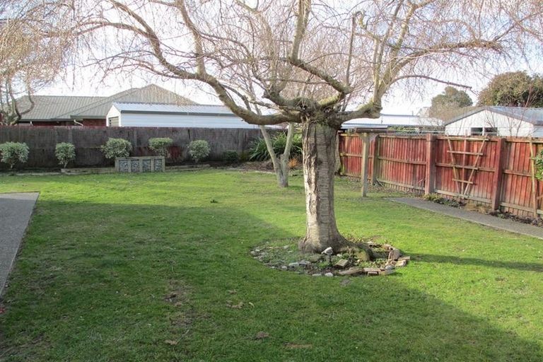 Photo of property in 51 Everest Street, Burnside, Christchurch, 8053