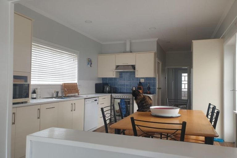 Photo of property in 105 Brooklands Road, Brooklands, New Plymouth, 4310