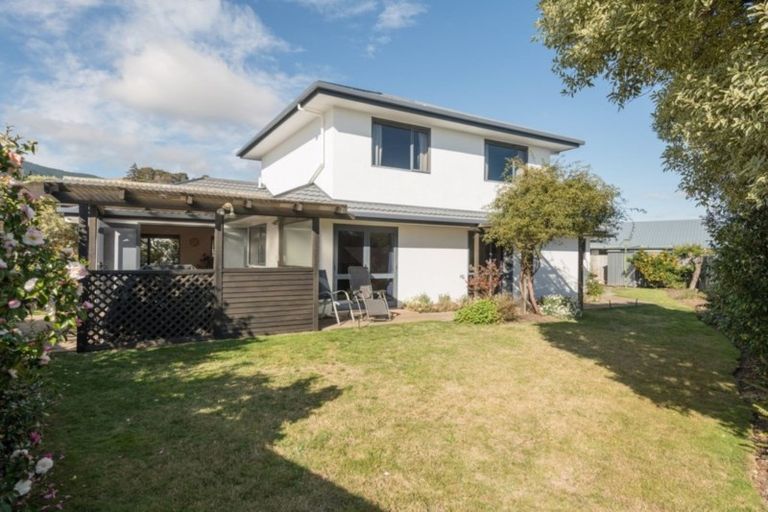 Photo of property in 18 Kingsford Drive, Stoke, Nelson, 7011