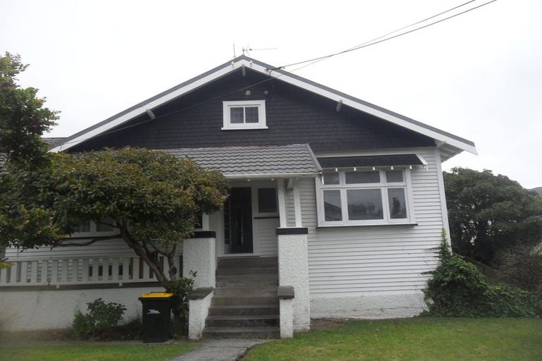 Photo of property in 3/25 Farm Road, Northland, Wellington, 6012