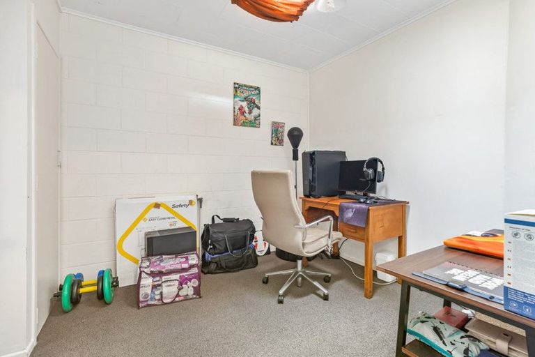 Photo of property in 8/3 Tralee Place, Hillcrest, Hamilton, 3216