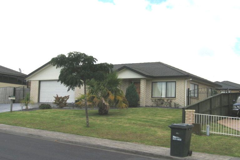 Photo of property in 6 Jadewynn Drive, Massey, Auckland, 0614