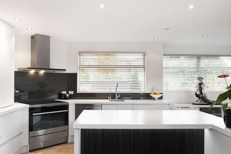 Photo of property in 27 Clare Road, St Albans, Christchurch, 8014