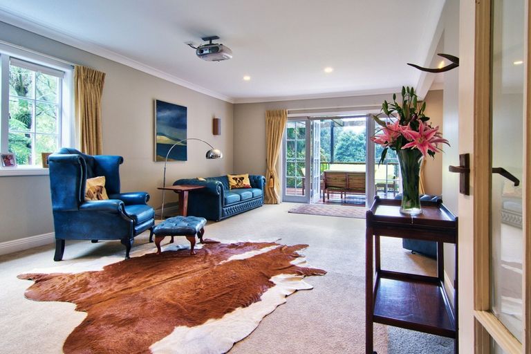 Photo of property in 199 Scenic Drive, Titirangi, Auckland, 0604