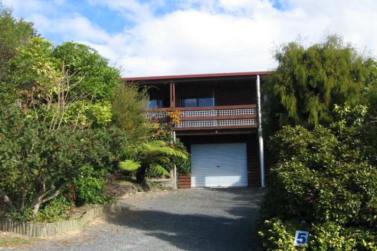 Photo of property in 5 Tui Grove, Paihia, 0200