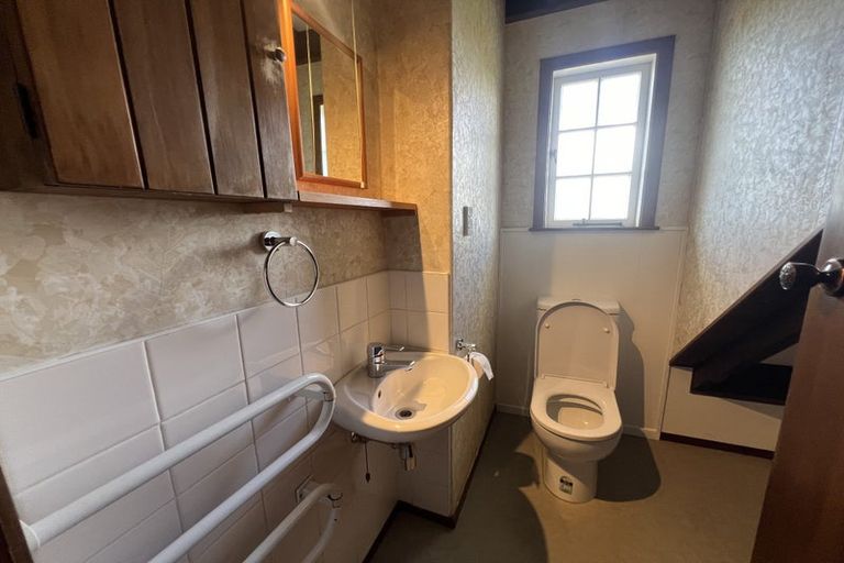 Photo of property in 41 Montgomery Avenue, Rothesay Bay, Auckland, 0630