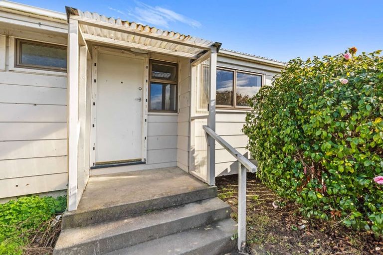 Photo of property in 114 Tremaine Avenue, Westbrook, Palmerston North, 4412
