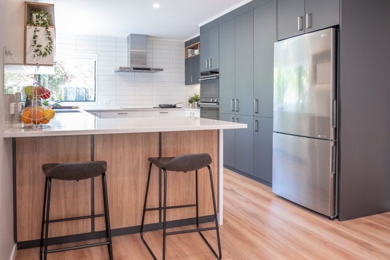 Photo of property in 34 Samwell Drive, Whitby, Porirua, 5024