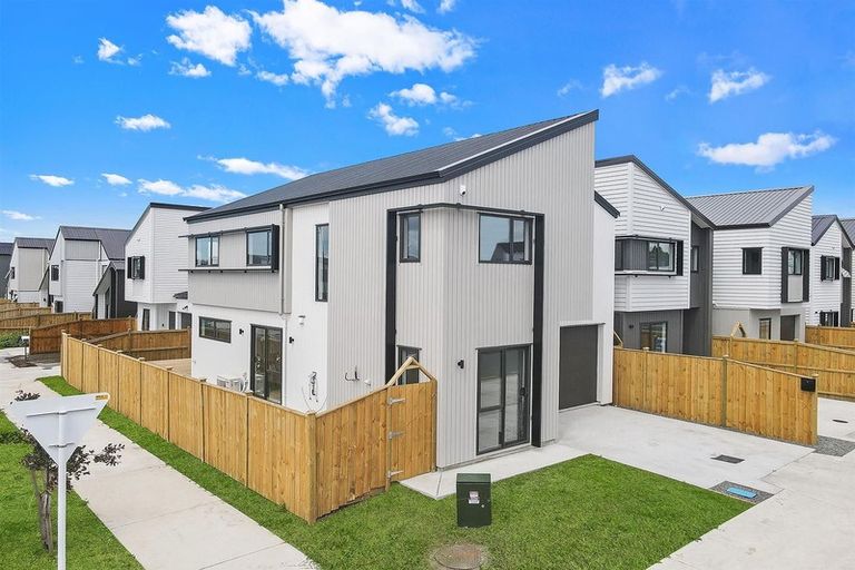 Photo of property in 32 Kairakau Street, Papakura, 2110