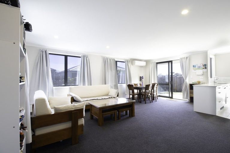 Photo of property in 82 Pragma Rise, Huntington, 3210