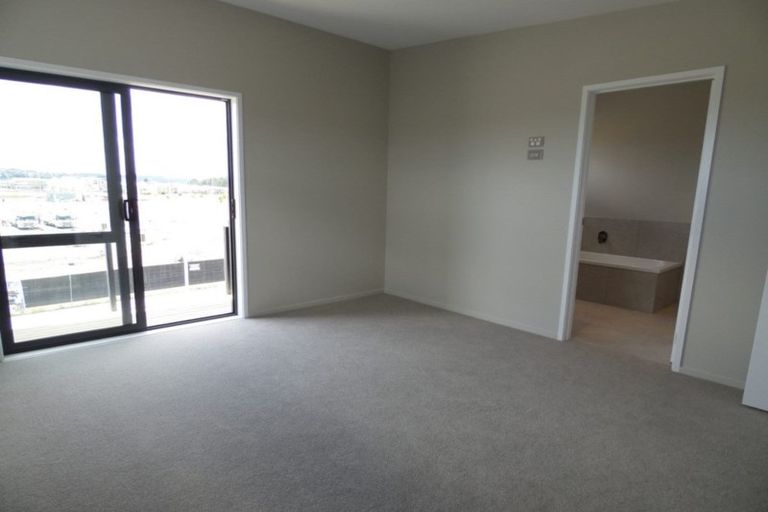 Photo of property in 188 Hobsonville Point Road, Hobsonville, Auckland, 0616