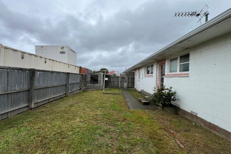 Photo of property in 6a Tanner Street, Woolston, Christchurch, 8023