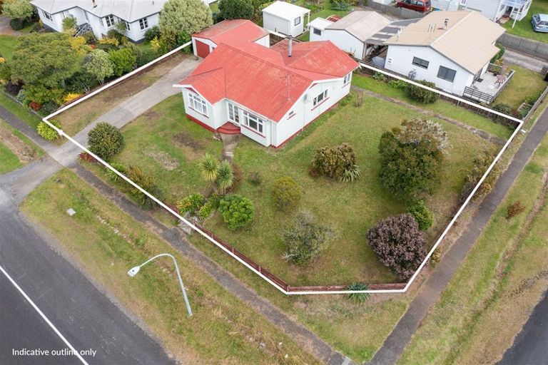 Photo of property in 2 Featon Road, Waihi, 3610