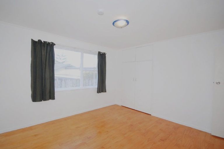 Photo of property in 14 Minaret Drive, Bucklands Beach, Auckland, 2014