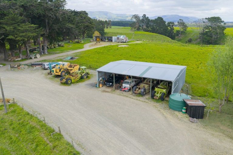 Photo of property in 158 Pahiatua Aokautere Road, Aokautere, 4471