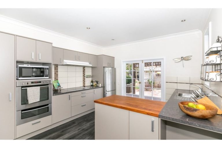 Photo of property in 5 Casey Avenue, Fairfield, Hamilton, 3214