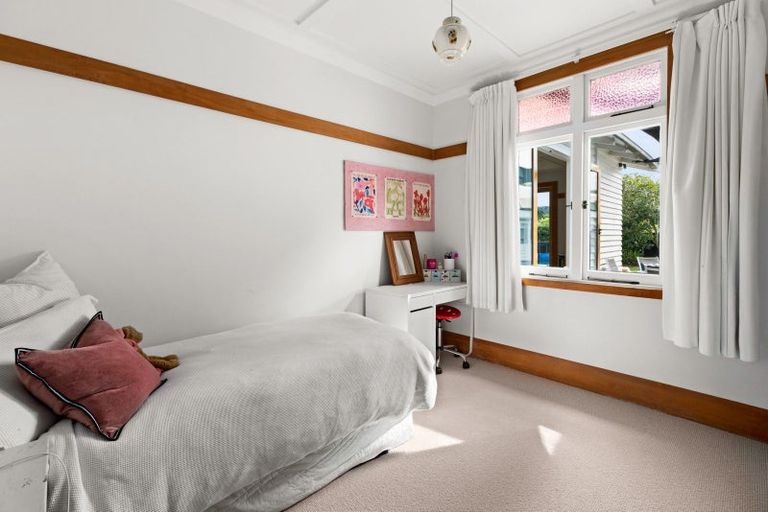 Photo of property in 34 Bowling Road, Greenmeadows, Napier, 4112