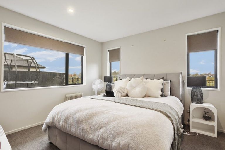 Photo of property in 10 Godley Place, Woodend, 7610