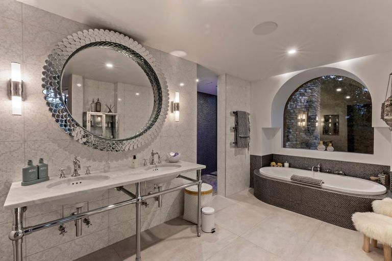 Photo of property in Millbrook Resort, 2 Millvista Lane, Arrowtown, Queenstown, 9371