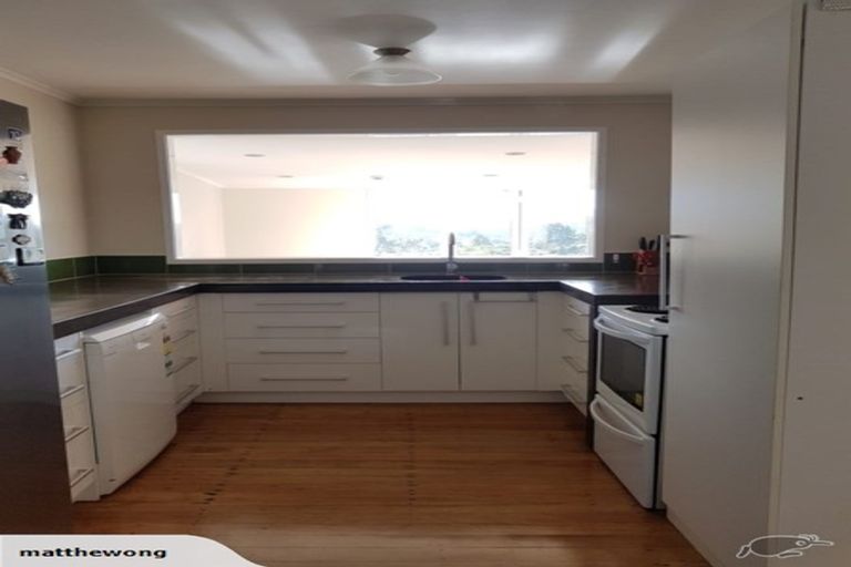 Photo of property in 2/28 Coroglen Avenue, Birkenhead, Auckland, 0626