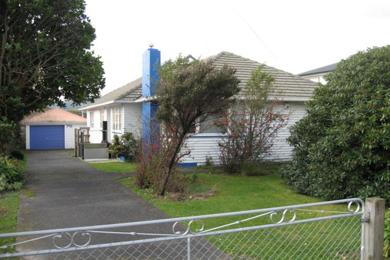 Photo of property in 70 Fraser Street, Wainuiomata, Lower Hutt, 5014
