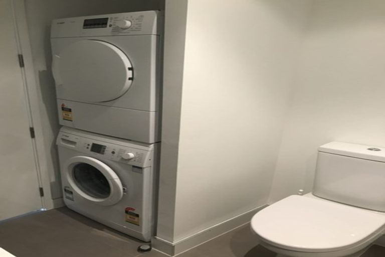 Photo of property in 27 Union Road, Howick, Auckland, 2014