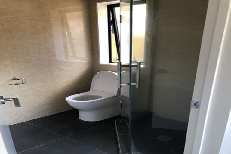 Photo of property in 1u5 Burrows Place, Frankton, Hamilton, 3204