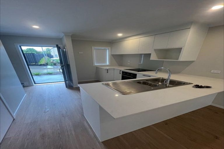 Photo of property in 32/125b Metcalfe Road, Ranui, Auckland, 0612