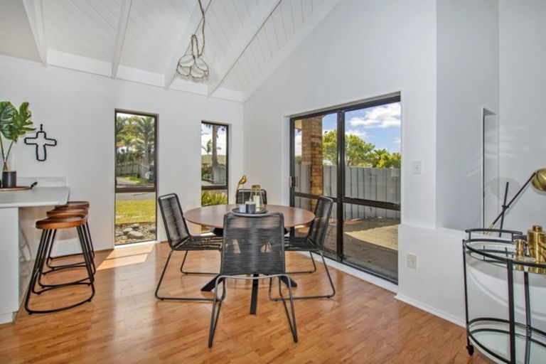 Photo of property in 53 George Point Road, Onerahi, Whangarei, 0110