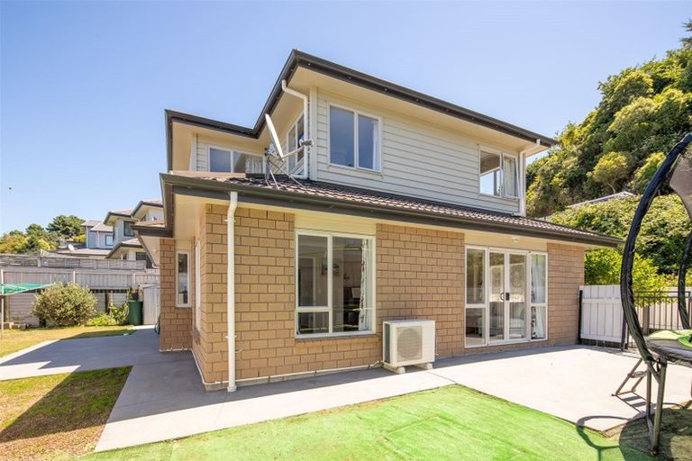 Photo of property in 19a Wantwood Grove, Churton Park, Wellington, 6037