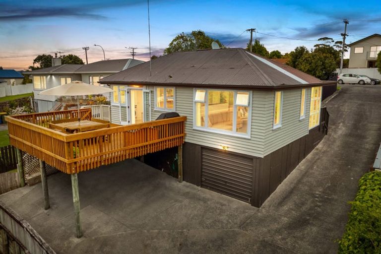 Photo of property in 91 Don Buck Road, Massey, Auckland, 0614