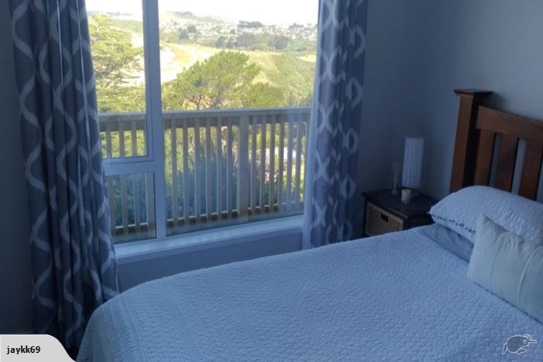 Photo of property in 34 Melksham Drive, Churton Park, Wellington, 6037