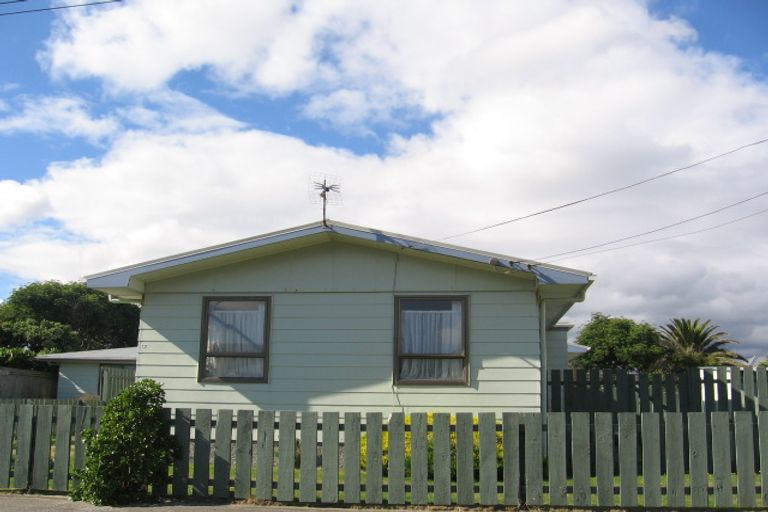 Photo of property in 12a Richmond Street, Petone, Lower Hutt, 5012