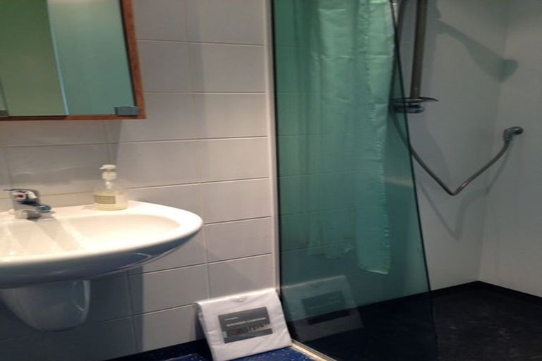 Photo of property in Qba Apartments, 4i/51 Webb Street, Mount Cook, Wellington, 6011