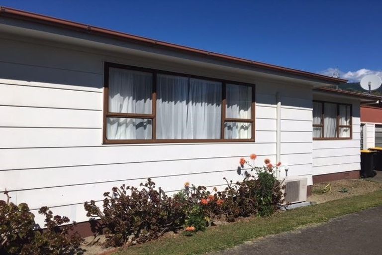 Photo of property in 1/86 Grove Street, The Wood, Nelson, 7010