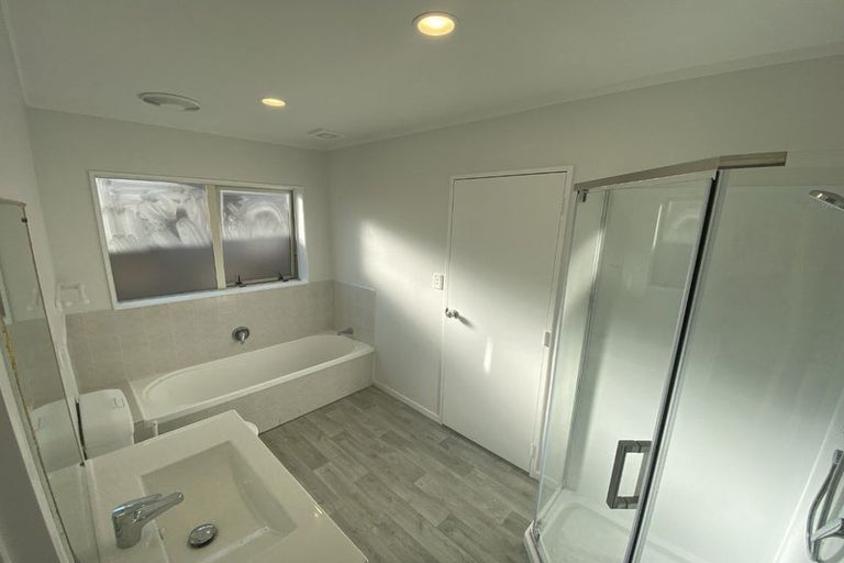 Photo of property in 3/53 Robert Skelton Place, Clendon Park, Auckland, 2103