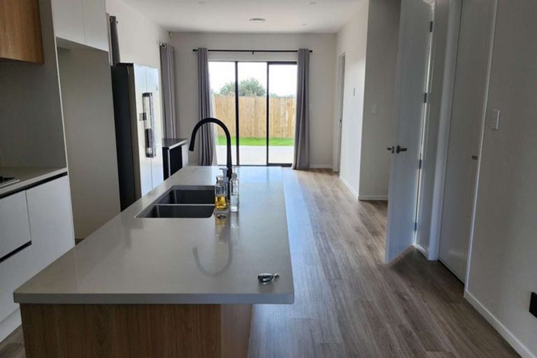 Photo of property in 8 Frontier Lane, Flat Bush, Auckland, 2019