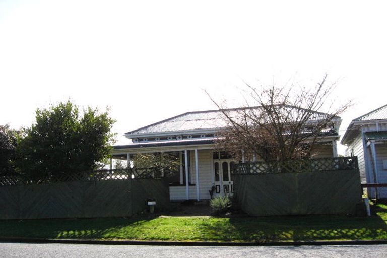 Photo of property in 64- 66 Shiel Street, Reefton, 7830