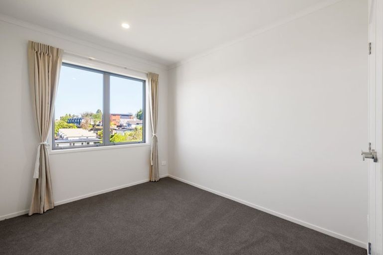 Photo of property in 4/6 Ruakiwi Road, Hamilton Lake, Hamilton, 3204