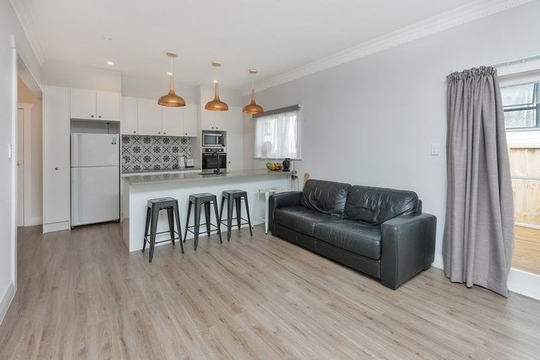 Photo of property in 23 Brandon Road, Glen Eden, Auckland, 0602