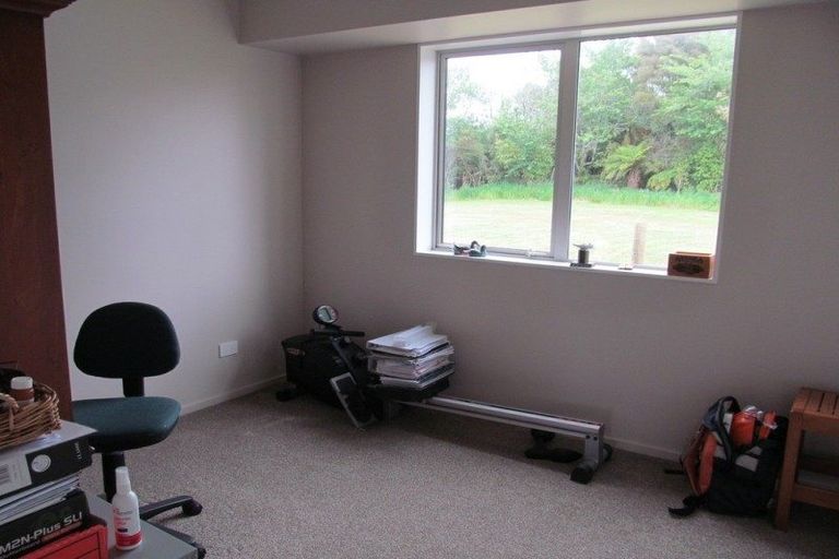 Photo of property in 108 Brougham Street, Westport, 7825