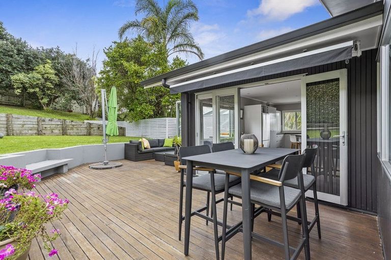 Photo of property in 26 Coromandel Crescent, Mairangi Bay, Auckland, 0630