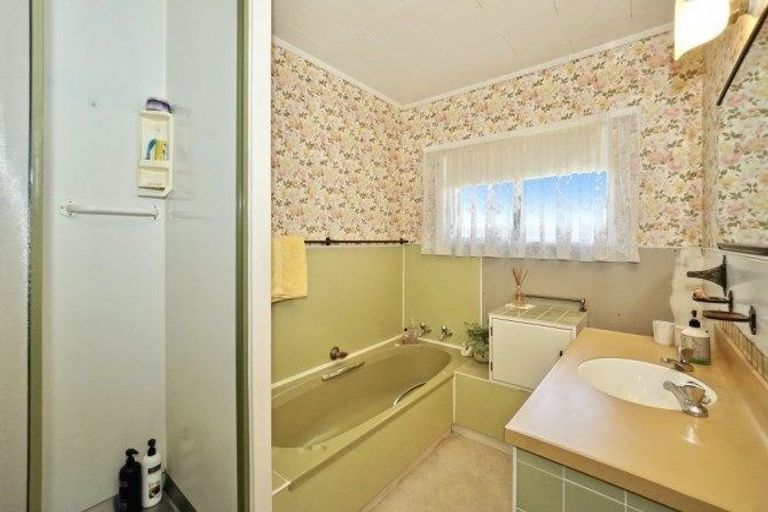 Photo of property in 1b Randell Place, Te Puke, 3119